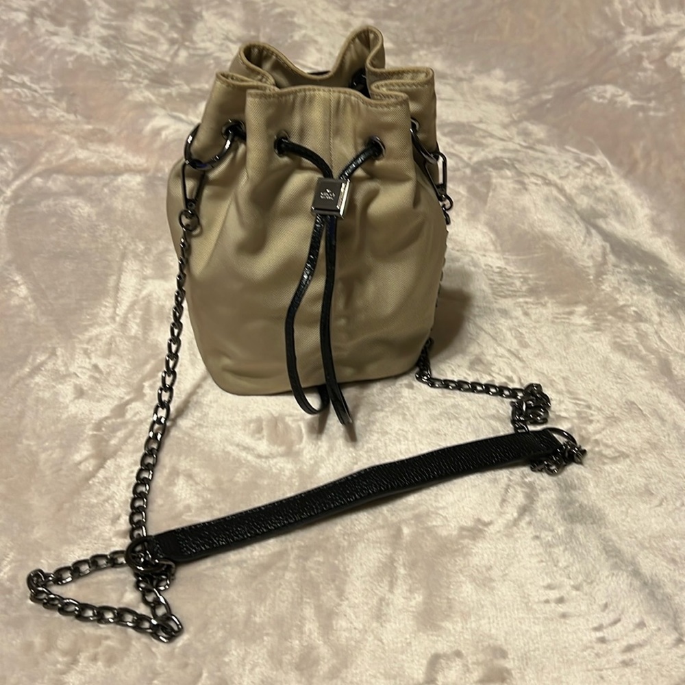 GUCCI mini drawstring bag. Beige with black trim Unbranded chain added